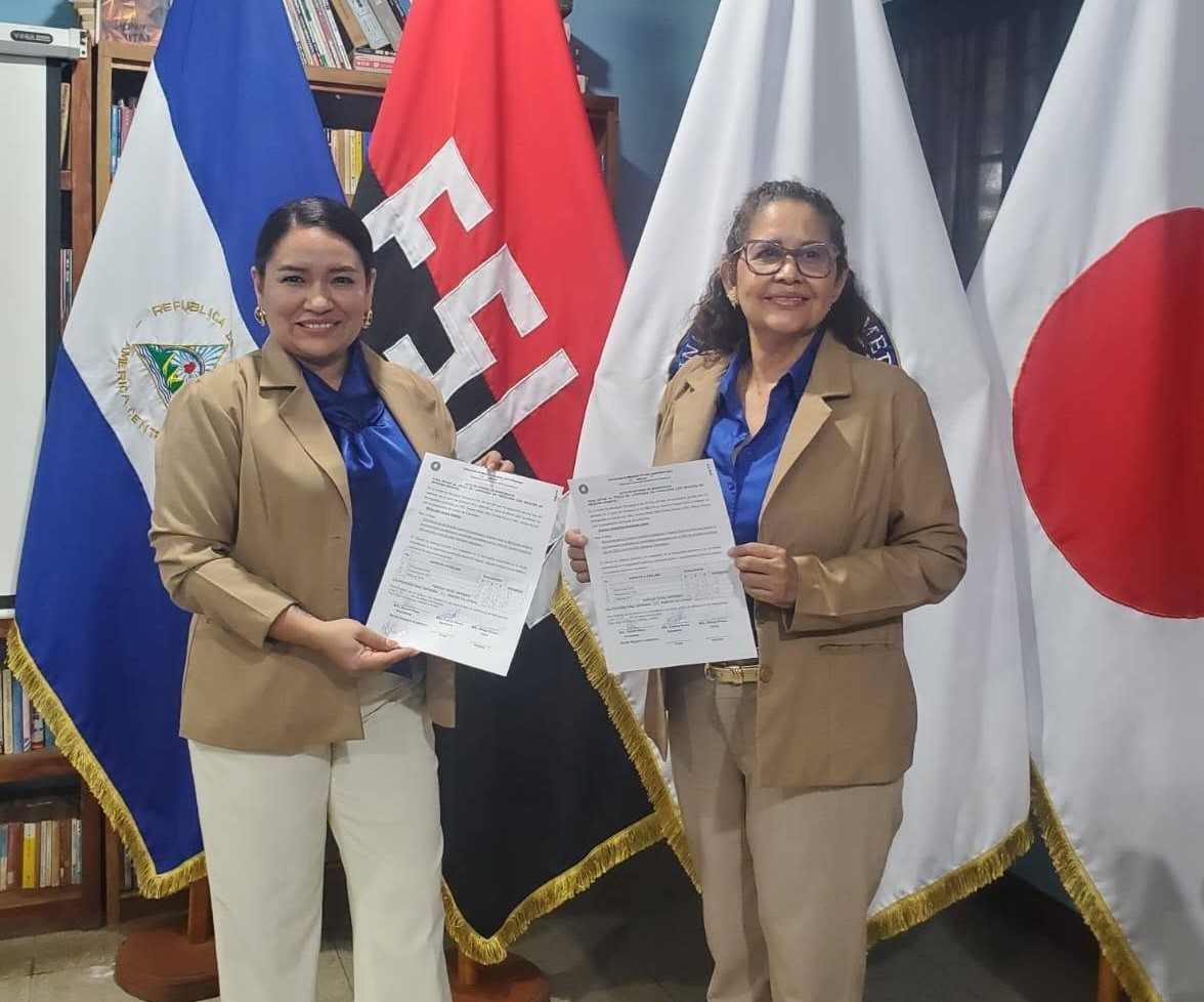Primeras defensas de grado de Psicología con mención en Medicina Oriental